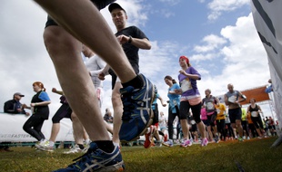 Le 3 mai 2015 les participants de la Wings For Life World Run s'élançaient tout autour du globe, ici en Irlande.