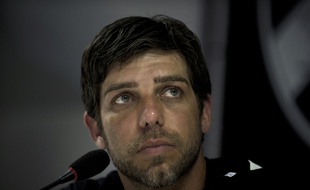 Juninho, ici lors d'une conférence de presse en février 2014, au moment de l'arrêt de sa carrière au Brésil avec Vasco de Gama.