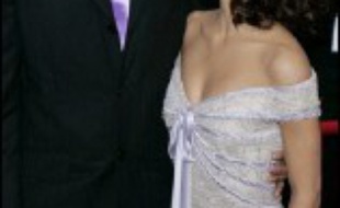 L'actrice américaine Eva Longoria a affirmé qu'elle était avec le basketteur français Tony Parker "pour toujours", dans un entretien publié lundi par le site internet de l'hebdomadaire People.