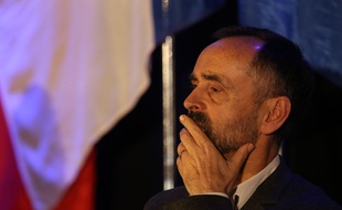 Robert Ménard, le maire de Béziers, lors d'une réunion publique à Sète.