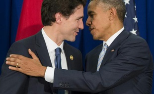 Le Premier ministre canadien Justin Trudeau (g) et le président américain Barack Obama le 19 novembre 2015 à Manille