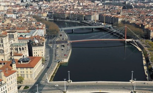 Lyon drone a filmé la ville désertée.