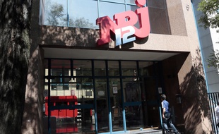Au siège de NRJ 12, en juillet 2012.