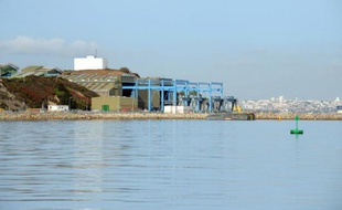 Le site militaire nucléaire de lIle Longue, dans la rade de Brest, le 23 novembre 2011