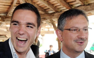 Les candidats Etienne Bousquet-Cassagne (FN) et Jean-Louis Costes (UMP), avant un débat, le 19 juin à Villereal.