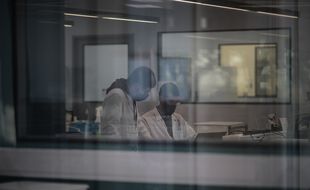 L'Australie a passé un accord avec le laboratoire AstraZeneca concernant le vaccin qu'il est en train de développer