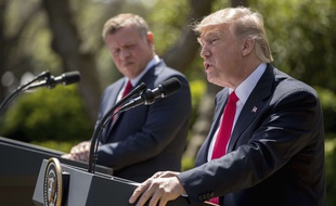 Donald Trump à la Maison Blanche aux côtés du roi Abdallah II de Jordanie, le 5 avril 2017.