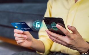 La nouvelle norme d'authentification forte des paiements impose d'utiliser l'application mobile de votre banque pour valider vos achats en ligne.