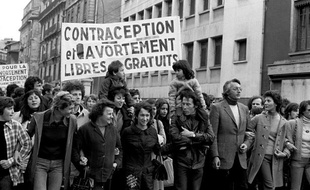 Une manifestation pour le droit à l'avortement et à la contraception à Grenoble, en 1973.