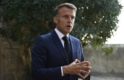Avant de voir Trump avec Zelensky, Macron attaque la stratégie de Poutine
