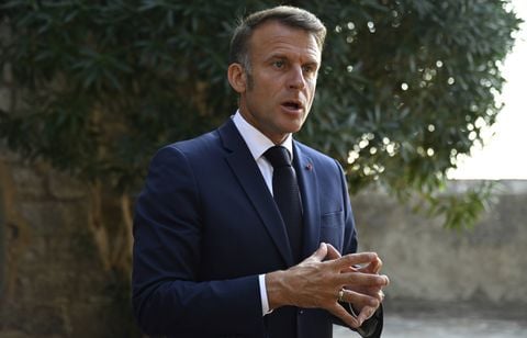 Avant de voir Trump avec Zelensky, Macron attaque la stratégie de Poutine