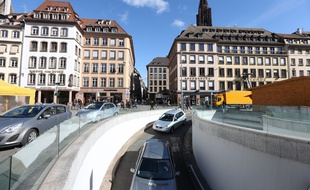 Strasbourg le 28 02 2014. Stationnement voiture
