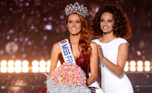 Maëva Coucke, Miss France 2018, et Alicia Aylies, Miss France 2017.