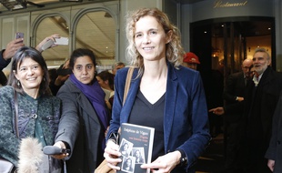 Delphine de Vigan, lauréate du prix Renaudot 2015, le 3 novembre 2015 au restaurant Drouant