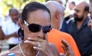 L’épouse de l’otage français Francis Collomp, détenu au Nigeria, Anne-Marie Collomp a déclaré mercredi être "heureuse" de la libération des quatre otages du Niger, espérant la même issue pour son mari.