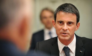 Le Premier ministre Manuel Valls le 2 mai 2016 à Canberra