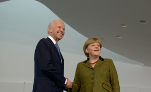 Joe Biden et Angela Merkal en 2013 (photo d'illustration)
