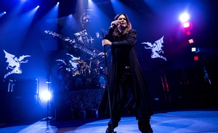 Black Sabbath sur scène à Copenhague au Danemark en novembre 2013.