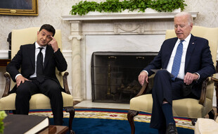 Joe Biden avec le président ukrainien Volodymyr Zelensky, le 1er septembre 2021 à la Maison Blanche.