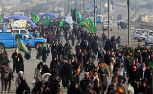 Trois kamikazes ont fait au moins 36 morts jeudi en actionnant leur ceinture d'explosifs au milieu de pèlerins chiites, à quelques jours d'une importante fête religieuse pour cette communauté, majoritaire en Irak.