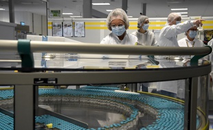 L'usine de GSK, à Saint-Amand-les-Eaux, où est fabriqué l'adjuvant de futurs vaccins anti-Covid.