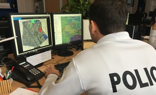 Dans la cellule de lutte contre les bandes violentes.