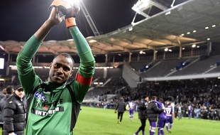 Le gardien du TFC Ali Ahamada à l'issue du quart de finale de Coupe de la Ligue remporté face à Marseille, le 13 janvier 2016 au Stadium de Toulouse.