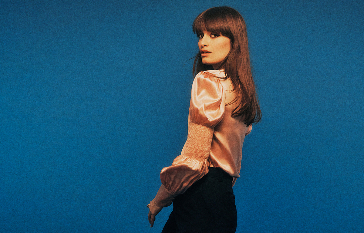 Qui Est Le Pere De Clara Luciani Choisir entre le populaire et l'élégant, c'est absurde », estime Clara  Luciani, qui revient avec l'album « Cœur »