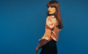 La chanteuse, autrice et compositrice Clara Luciani.