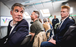 Olivier Faure, le premier secrétaire du PS, aux côtés du communiste Ian Brossat et de l'insoumis Adrien Quatennens.