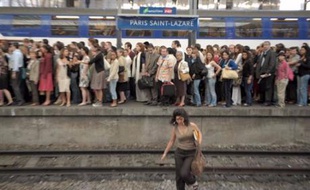 Le trafic SNCF sera perturbé à partir de mercredi soir et jusqu'à vendredi matin, en raison d'une grève chez les conducteurs à l'appel de Sud et la CGT, au sujet d'une nouvelle réglementation du temps de travail dans le fret que la direction souhaite prochainement mettre en place.