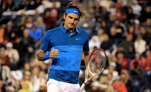 Roger Federer a maîtrisé avec brio Rafael Nadal pour atteindre la finale du Masters 1000 d'Indian Wells, où il va retrouver dimanche John Isner, tombeur du N.1 mondial Novak Djokovic.