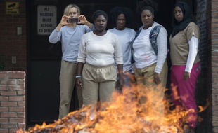 Les détenues de Litchfield mettent le feu aux poudres dans la 5e saison «d'Orange Is The New Black»