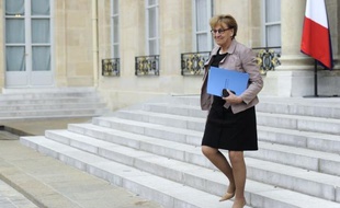 La ministre de la Fonction publique Marylise Lebranchu a assuré jeudi que la page de la RGPP, qui s'est notamment traduite par le non-remplacement d'un départ sur deux, était "tournée", même si Matignon a annoncé des réductions d'effectifs dans certains secteurs.