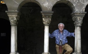 Lucien Clergue, photographié le 6 juillet 2004 à Arles