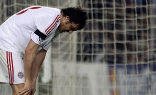 A l'image du latéral gauche italien Massimo Oddo, le Bayern Munich a passé une sale soiré à Barcelone (4-0)