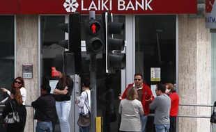 Une agence de Laiki Bank fermée à Nicosie, le 21 mars 2013