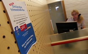 Lille, le 22 octobre 2012. Illustration sur la Caisse d'Allocations Familiales (CAF).