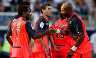 Le maillot extérieur de l'Olympique lyonnais 2009-2010.