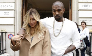 Kim Kardashian et Kanye West, à Paris, le samedi 28 septembre 2013.