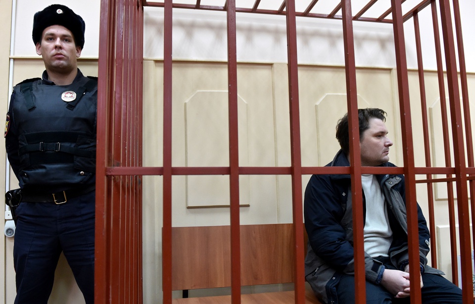 Pdg Total Russie Mort du PDG de Total: Deux nouvelles détentions et deux mises en