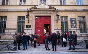 Les lycéens du lycée parisien Henri IV.-26/01/2016.