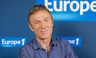 Christophe Hondelatte présente «Hondelatte raconte» sur Europe 1.