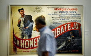 "Il ne nous reste plus que l'amour du cinéma pour tourner" : ce cri du coeur du réalisateur Joaquim Sapinho témoigne de la situation dramatique du cinéma d'auteur au Portugal, confronté à l'une des pires crises économiques de son histoire.