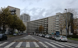 Dans le quartier de l'Esplanade, il faut parfois tourner longtemps avant de trouver une place en journée.