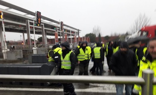 Sur la barrière de péage Toulouse-Nord, le 5 février lors de la manifestations des
