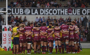 Les joueurs de l'Union Bordeaux-Bègles lors d'un match de Top 14 contre Grenoble, le 11 mars 2017 au stade Chaban-Delmas de Bordeaux.