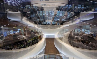 Les marchés financiers de la zone euro ont signé leur plus belle séance de l'année vendredi, enthousiastes après l'accord arraché dans la nuit de jeudi à vendredi au sommet de Bruxelles, qui devrait permettre de relâcher la pression sur l'Espagne et l'Italie.