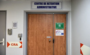 L'entrée d'un centre de rétention administrative à Bordeaux (Illustration).
