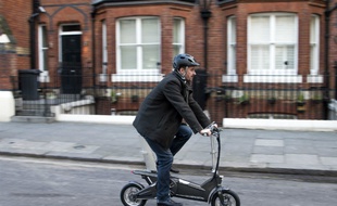 MoDe: Me: le petit vélo à assistance électrique signé Ford ne pèse que 16 kg.